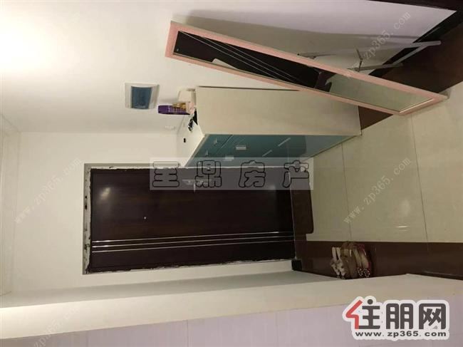 宏桂广场1800元2室2厅1卫***修,超值家具家电齐全