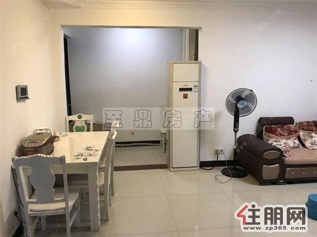 宏桂广场1800元2室2厅1卫***修,超值家具家电齐全