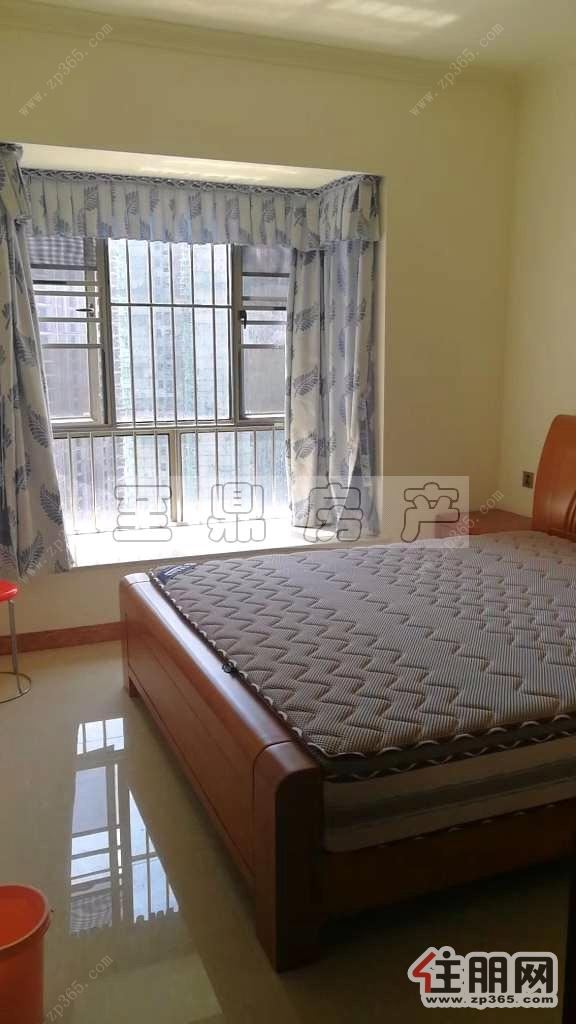 天悦华府3200元4室2厅2卫***修,家电家具齐全,预约看房