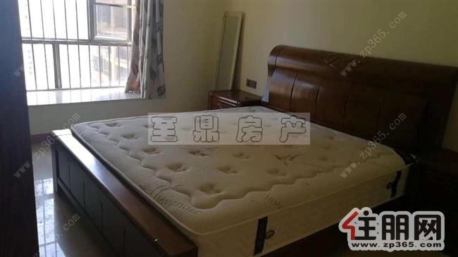 天悦华府3200元4室2厅2卫***修,家电家具齐全,预约看房