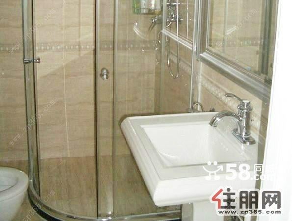 望州岭岭南名居3室2厅126平方精装