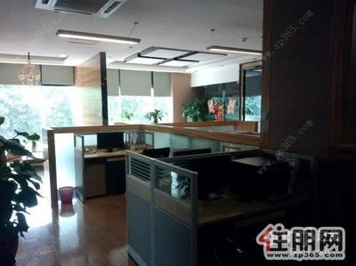 青秀区，利海亚洲国际210平米带装修带设备出租