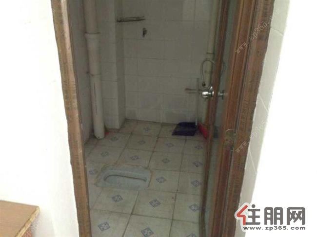 潭西金都汇1室1厅43平米简单装修押二付