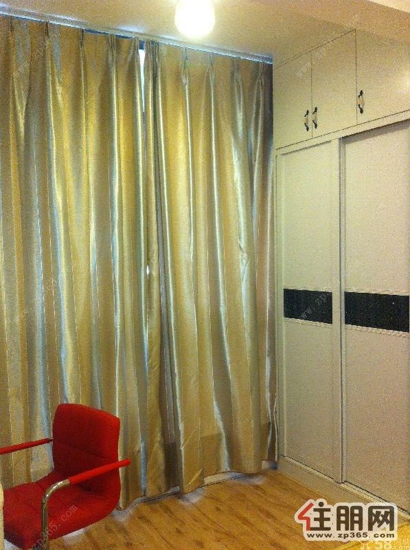 城中沃德梦想1室1厅40平米精装修押一付