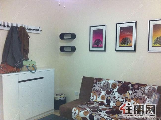 城中沃德梦想1室1厅40平米精装修押一付