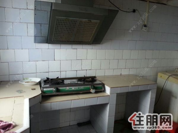 市中心2房2厅只需650元,拎包入住