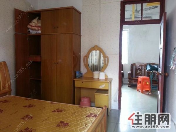 市中心2房2厅只需650元,拎包入住