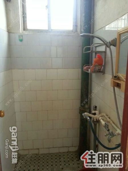 市中心2房2厅只需650元,拎包入住