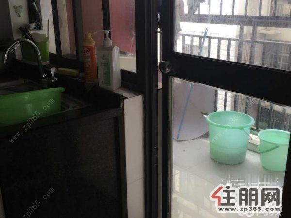 白沙大道荣宝华附近锦绣江南大3房配