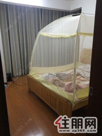 华展华园3房2厅2卫130平米精装房