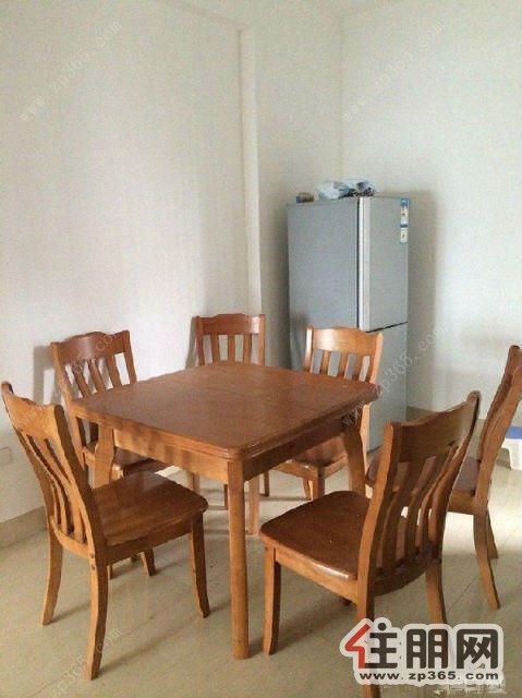 华展华园大城小院3室2厅105平米精装修