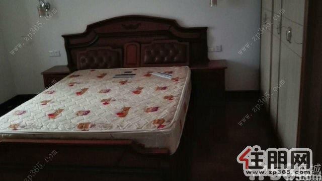 森林公园旁边民族大道上便利小区三房等