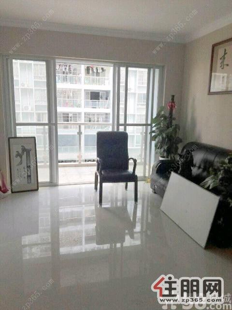 万象城对面民族青秀路口精装四房适合