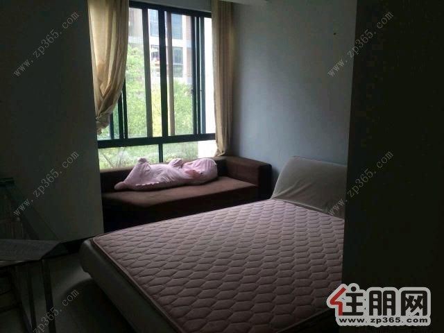 华展华园3室2厅100平米中等装修押二付