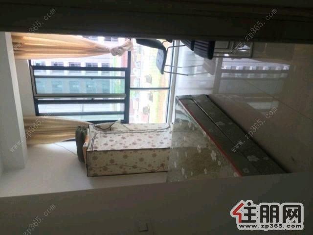 华展华园3室2厅100平米中等装修押二付