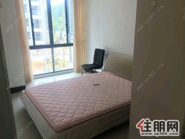 华展华园3室2厅100平米中等装修押二付