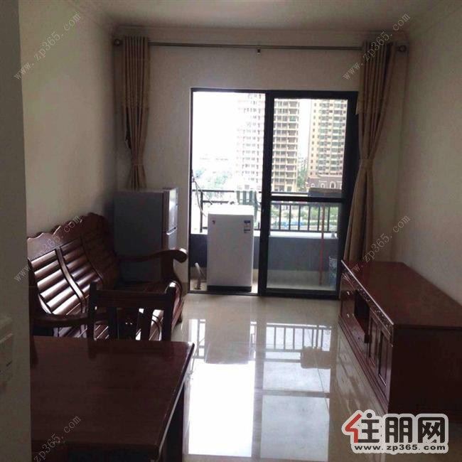 水岸华府3房1800急租@!