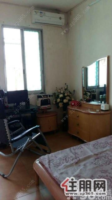 西船大院3室1厅75平米中等装修押二付一