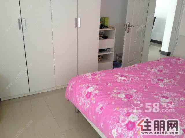 茗桂园1900元3室2厅1卫精装修