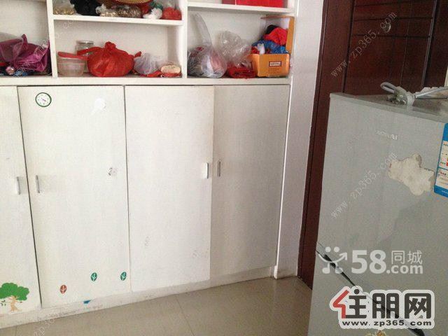 茗桂园1900元3室2厅1卫精装修