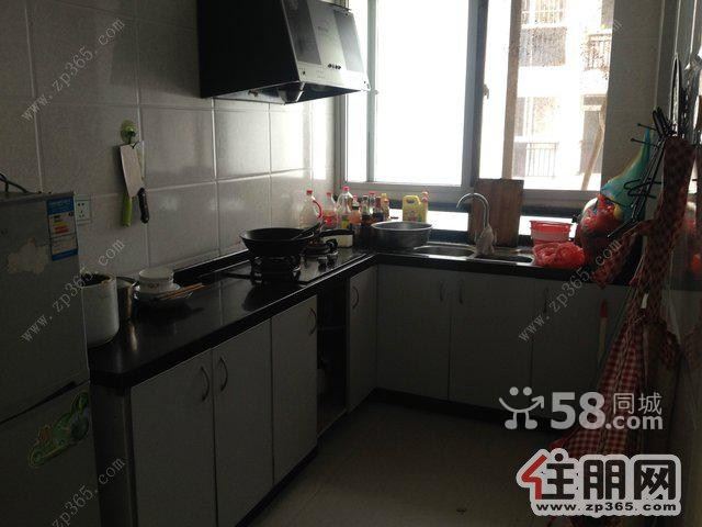 茗桂园1900元3室2厅1卫精装修