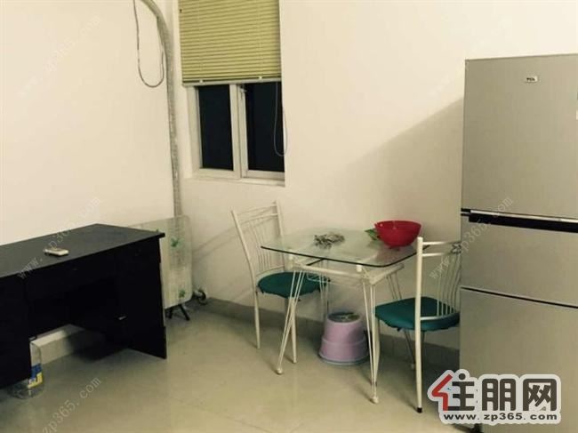 书香园1300元1室1厅1卫中装采光好,拎包随时就可以入住!