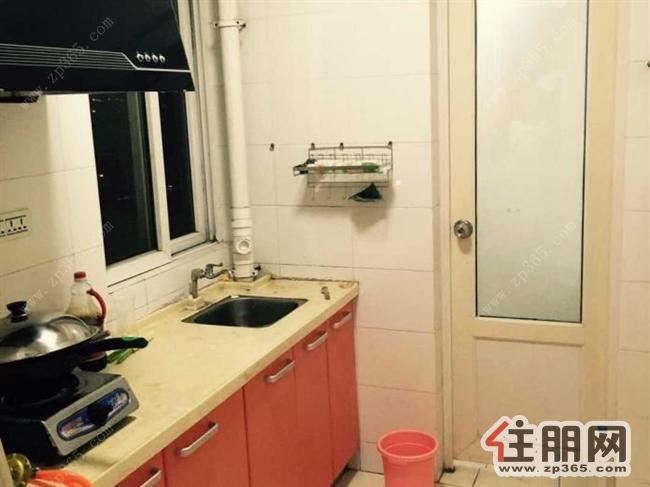 书香园1300元1室1厅1卫中装采光好,拎包随时就可以入住!