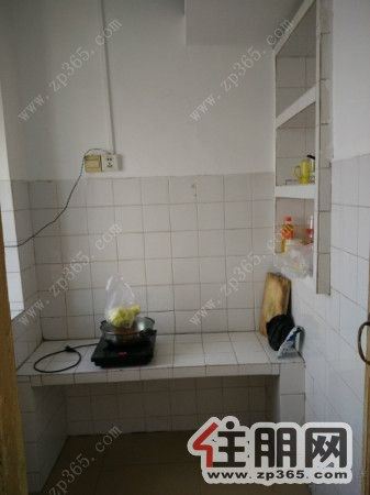 葛村路32号钻石年代对面