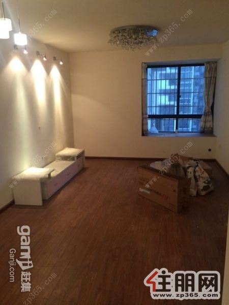 房子全新装修、景观好房、不可多得稍纵即