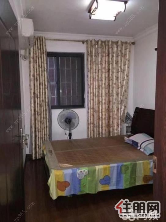 航一路龙城华府2500/月全新装修押一付一