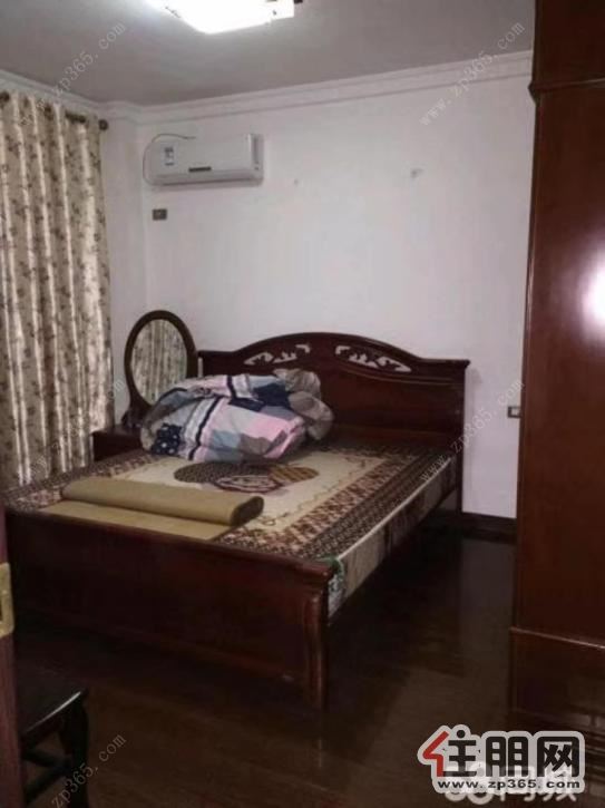 航一路龙城华府2500/月全新装修押一付一