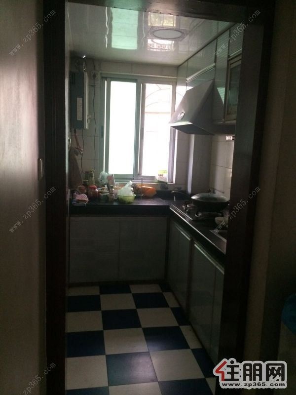 市中心广场地段2房精装修家具家电全齐