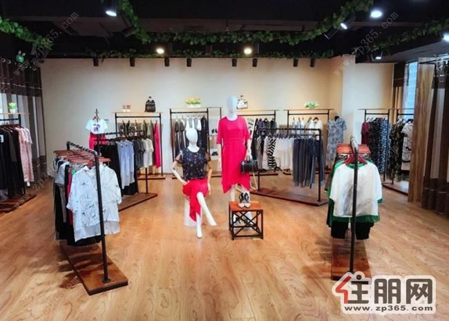 市中心地王财富中心***写字楼出租仅租45元!