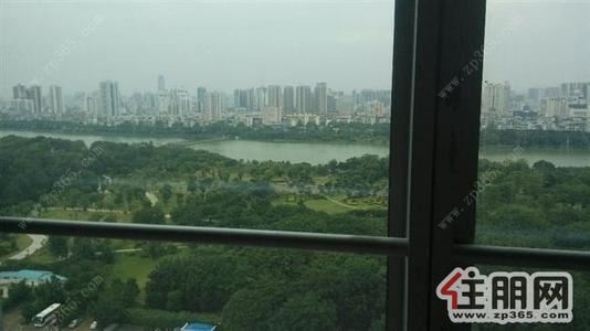 青秀区，南湖[名都广场]1600平高层景观写字楼