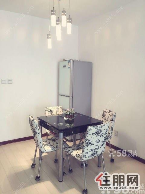 88锦绣世博豪庭温馨阳光保利大江郡1室1