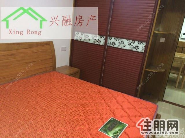 《青城中央广场》2室2厅86平米精装修押