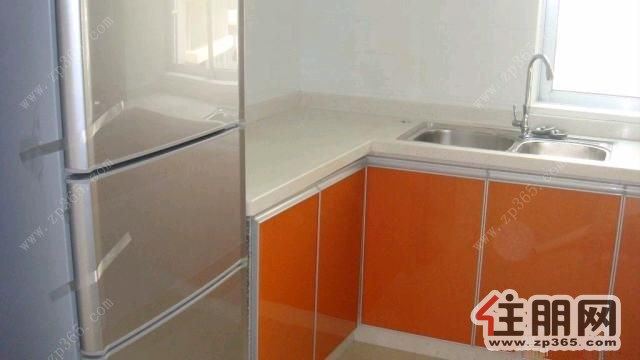 凤岭北-青秀百花苑小区4室2厅2卫350