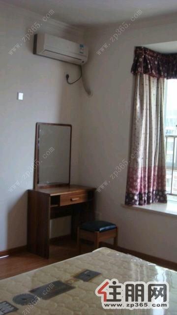 凤岭北-青秀百花苑小区4室2厅2卫350