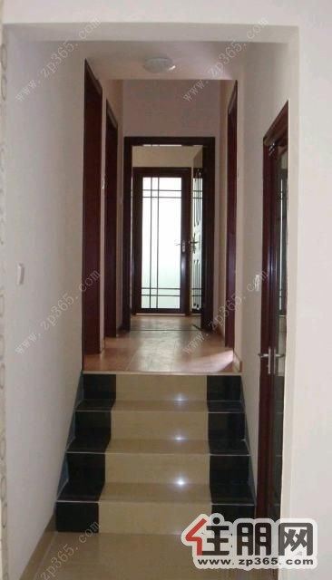 凤岭北-青秀百花苑小区4室2厅2卫350