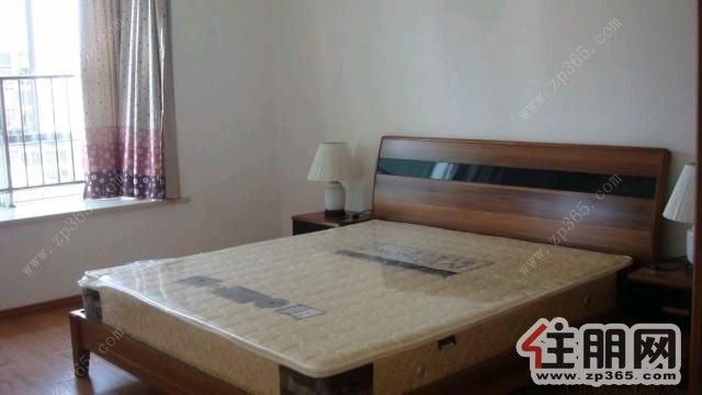 凤岭北-青秀百花苑小区4室2厅2卫350