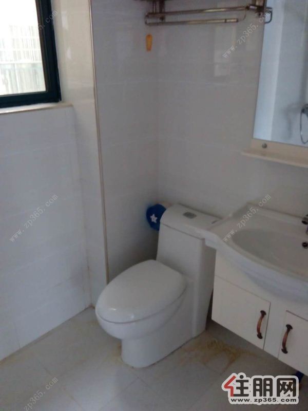 万达对面全新装修全新配置电梯高层3房首次出租