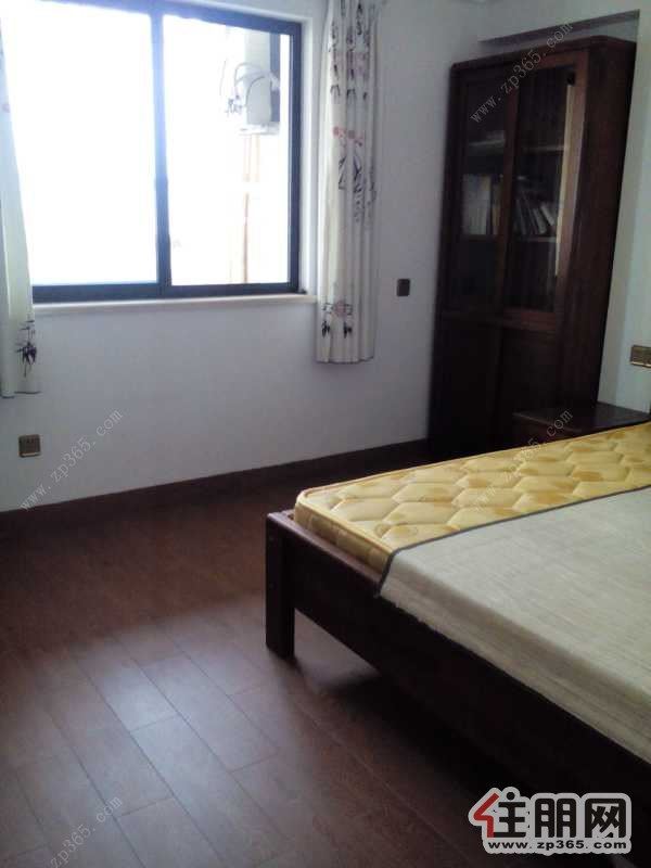 阳光100精装豪华家具家电齐全