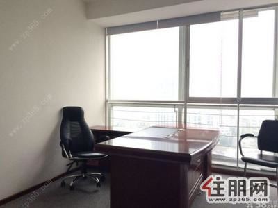 青秀区-五象广场地王国际湖景精装带全套办公用具2