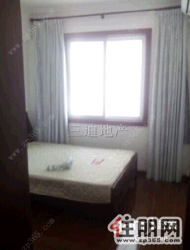 逸景园3300元3室2厅2卫精装修