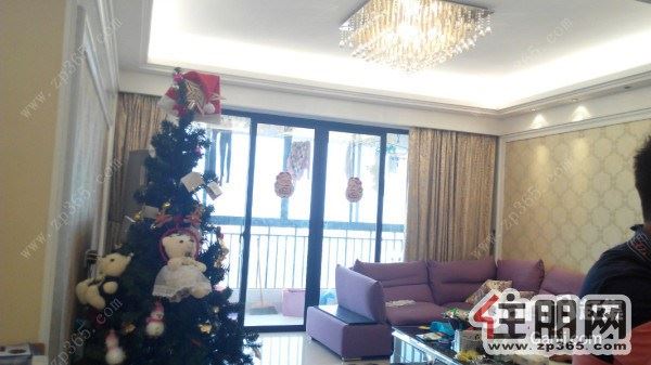 城市花园3200元3室2厅2卫精装