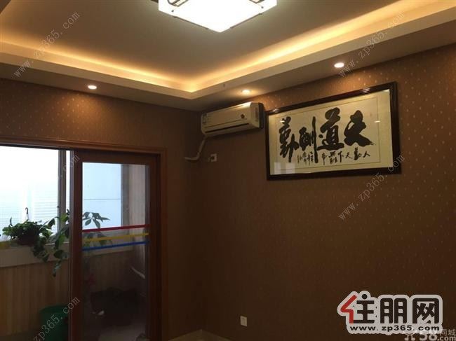 盛世龙腾2000元1室1厅1卫简单