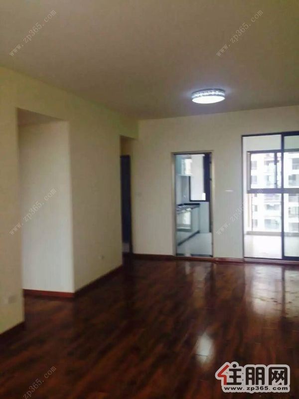 万达广场3室2厅精装修房