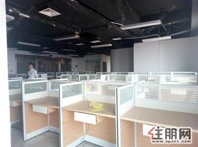 教育路-青秀万达广场空房中装租三年起价格还能少