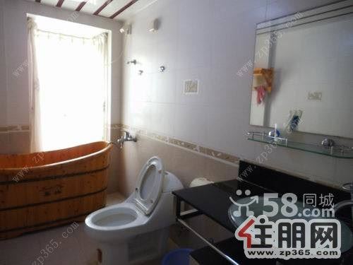 凤岭北荣和山水美地步梯3室2厅120平米