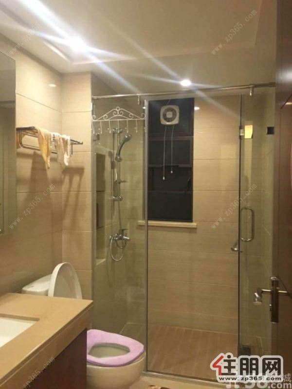 青秀凤岭北荣和悦府全新精装大四房、看全景